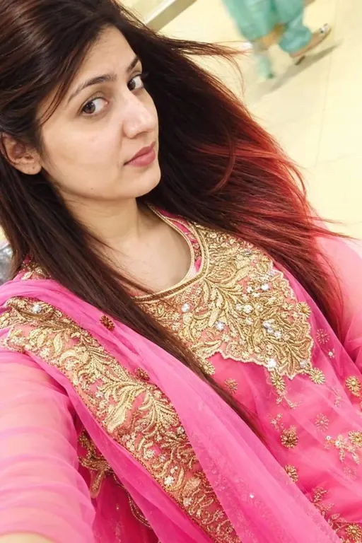 Dipali, 32, housewife escort in Powai, Mumbai - full photo