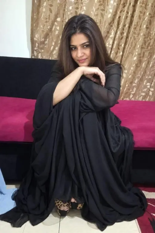 Harika, 30, south indian escort in South Mumbai, Mumbai - evening photo