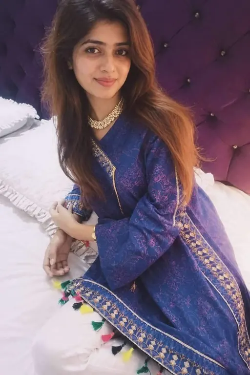 Monika, 24, busty escort in Borivali, Mumbai
