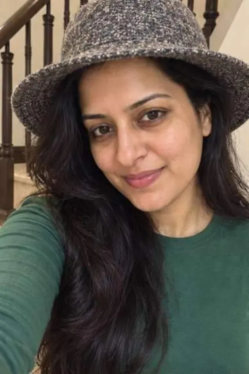 Niharika, 28, local escort in Navi Mumbai, Mumbai - evening photo