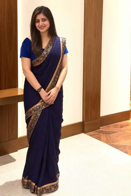Riya, 23, college escort in Chembur, Mumbai - full photo