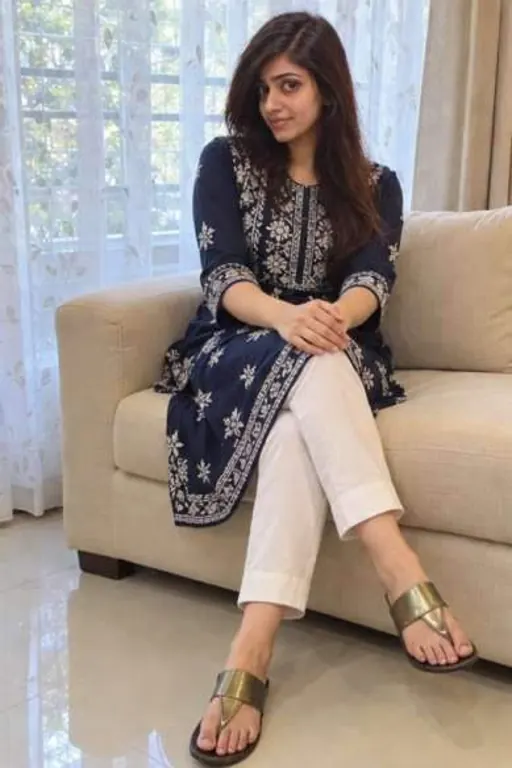 Somi, 24, local escort in Chembur, Mumbai - evening photo
