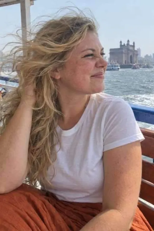 Viktoria, 25, russian escort in South Mumbai, Mumbai - full photo